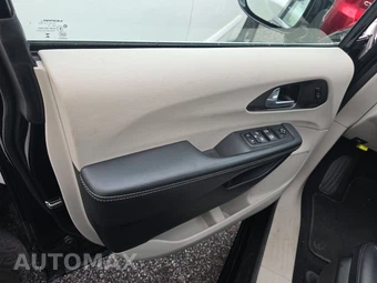 2024 Chrysler Pacifica Touring L 121.6" WB - miniatura 9