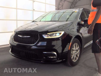 2024 Chrysler Pacifica Touring L 121.6" WB