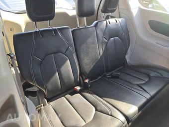 2024 Chrysler Pacifica Touring L 121.6" WB - miniatura 14