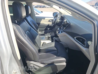 2024 Chrysler Pacifica Touring L 121.6" WB - miniatura 14