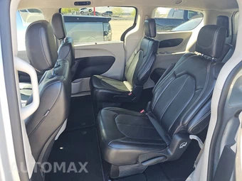 2024 Chrysler Pacifica Touring L 121.6" WB - miniatura 19
