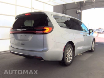 2024 Chrysler Pacifica Touring L 121.6" WB - miniatura 4