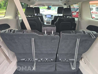 2024 Chrysler Pacifica Touring L 121.6" WB - miniatura 14