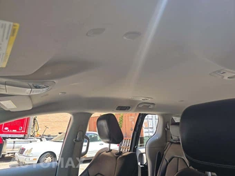 2024 Chrysler Pacifica Touring L 121.6" WB - miniatura 11