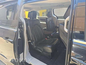 2024 Chrysler Pacifica Touring L 121.6" WB - miniatura 17