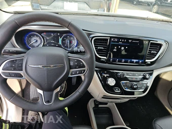 2024 Chrysler Pacifica Touring L 121.6" WB - miniatura 11