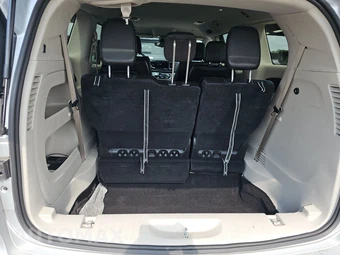2024 Chrysler Pacifica Touring L 121.6" WB - miniatura 17