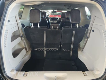2024 Chrysler Pacifica Touring L 121.6" WB - miniatura 17