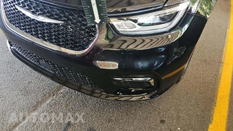 2024 Chrysler Pacifica Touring L 121.6" WB - miniatura 30