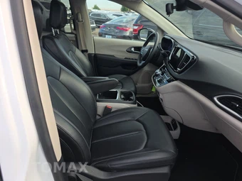 2024 Chrysler Pacifica Touring L 121.6" WB - miniatura 14