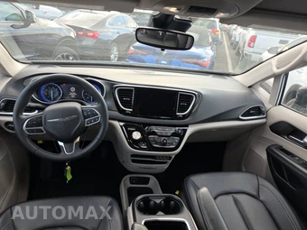 2024 Chrysler Pacifica Touring L 121.6" WB - miniatura 17