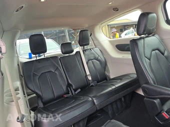 2024 Chrysler Pacifica Touring L 121.6" WB - miniatura 20