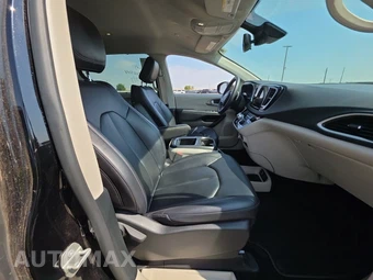 2024 Chrysler Pacifica Touring L 121.6" WB - miniatura 8