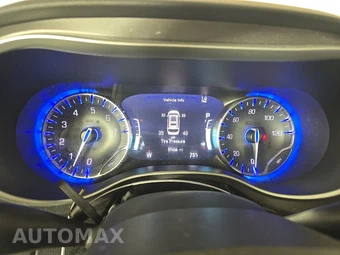 2024 Chrysler Pacifica Touring L 121.6" WB - miniatura 12