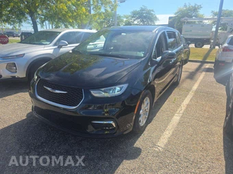2024 Chrysler Pacifica Touring L 121.6" WB