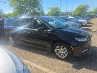 2024 Chrysler Pacifica Touring L 121.6" WB - miniatura 4