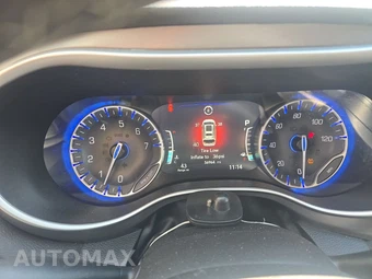 2024 Chrysler Pacifica Touring L 121.6" WB - miniatura 12