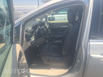 2024 Chrysler Pacifica Touring L 121.6" WB - miniatura 7