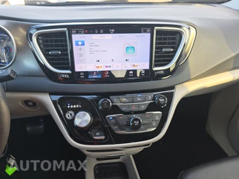 2024 Chrysler Pacifica Touring L 121.6" WB - miniatura 17