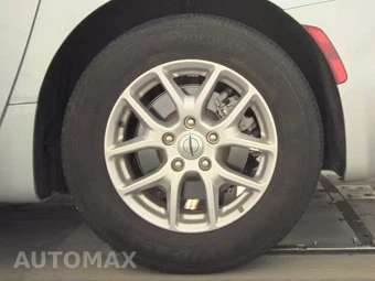 2024 Chrysler Pacifica Touring L 121.6" WB - miniatura 12