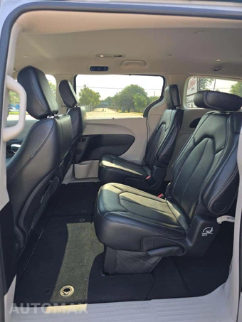 2024 Chrysler Pacifica Touring L 121.6" WB - miniatura 10
