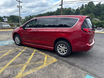 2024 Chrysler Pacifica Touring L 121.6" WB - miniatura 5