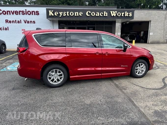 2024 Chrysler Pacifica Touring L 121.6" WB - miniatura 6