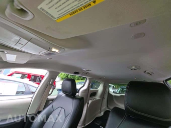 2024 Chrysler Pacifica Touring L 121.6" WB - miniatura 11