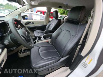 2024 Chrysler Pacifica Touring L 121.6" WB - miniatura 6