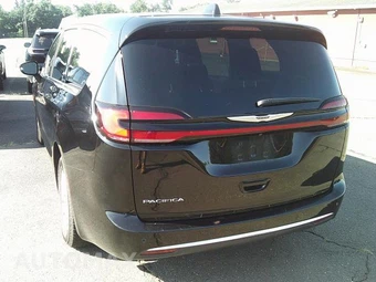 2024 Chrysler Pacifica Touring L 121.6" WB - miniatura 21