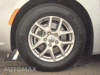 2024 Chrysler Pacifica Touring L 121.6" WB - miniatura 9