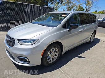 2024 Chrysler Pacifica Touring L 121.6" WB