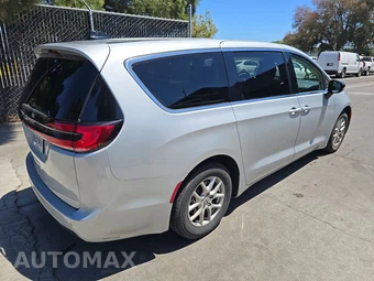 2024 Chrysler Pacifica Touring L 121.6" WB - miniatura 4