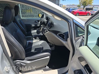 2024 Chrysler Pacifica Touring L 121.6" WB - miniatura 8