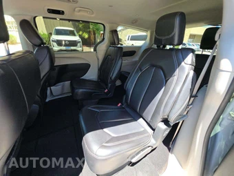 2024 Chrysler Pacifica Touring L 121.6" WB - miniatura 13