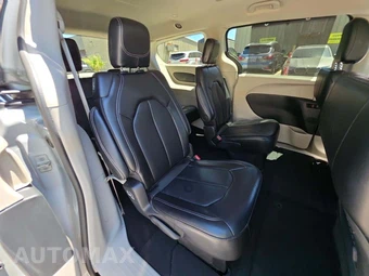 2024 Chrysler Pacifica Touring L 121.6" WB - miniatura 17