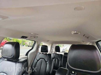 2024 Chrysler Pacifica Touring L 121.6" WB - miniatura 11