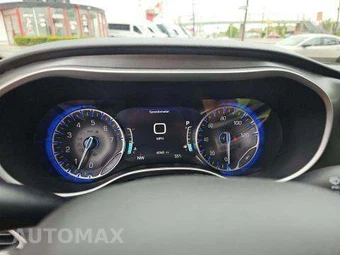 2024 Chrysler Pacifica Touring L 121.6" WB - miniatura 9