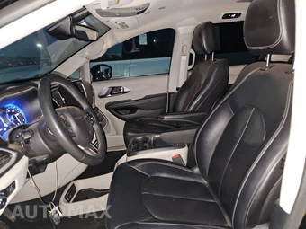 2024 Chrysler Pacifica Touring L 121.6" WB - miniatura 7