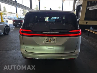 2024 Chrysler Pacifica Touring L 121.6" WB - miniatura 5
