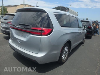 2024 Chrysler Pacifica Touring L 121.6" WB - miniatura 4