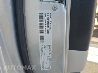 2024 Chrysler Pacifica Touring L 121.6" WB - miniatura 15