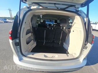 2024 Chrysler Pacifica Touring L 121.6" WB - miniatura 17