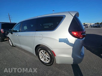 2024 Chrysler Pacifica Touring L 121.6" WB - miniatura 6