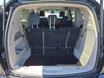 2024 Chrysler Pacifica Touring L 121.6" WB - miniatura 18