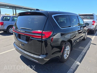 2024 Chrysler Pacifica Touring L 121.6" WB - miniatura 4