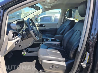 2024 Chrysler Pacifica Touring L 121.6" WB - miniatura 7