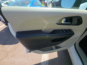 2024 Chrysler Pacifica Touring L 121.6" WB - miniatura 9