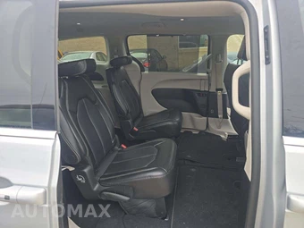 2024 Chrysler Pacifica Touring L 121.6" WB - miniatura 17