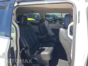 2024 Chrysler Pacifica Touring L 121.6" WB - miniatura 17